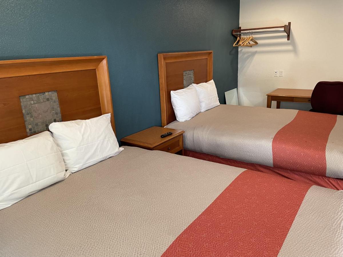Town Place Studio Apartment Snyder Exterior foto